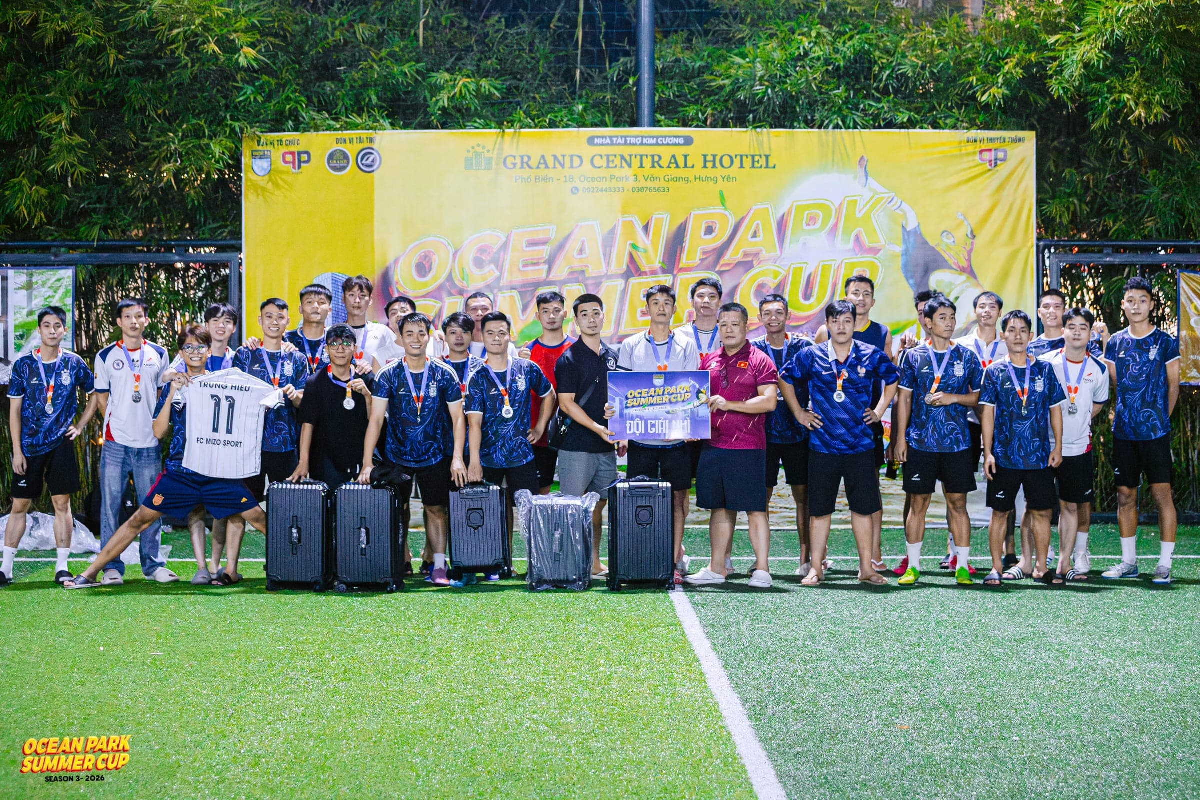 Đội bóng mặc áo Mizo